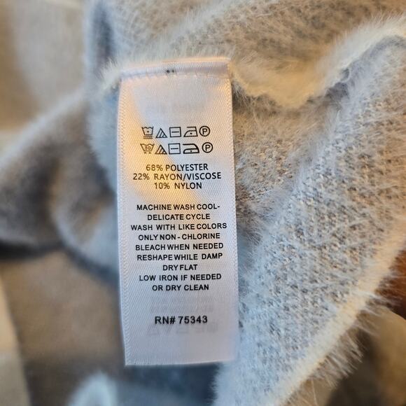 Rachel Zoe Sweater Women's 1X Fuzzy Mountain Snow Scene Winter Festive Casual - Picture 6 of 7